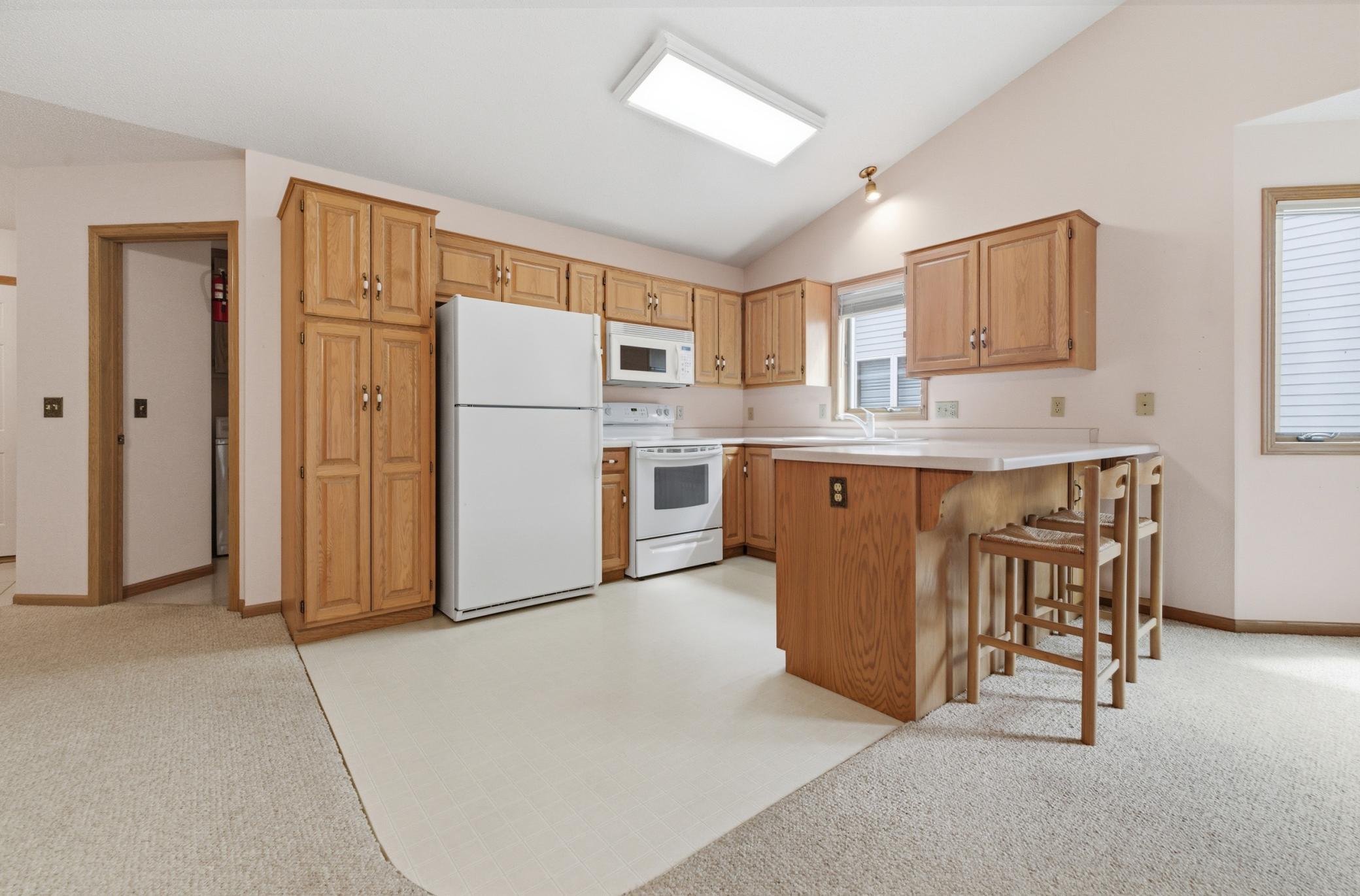 2420 Woodridge Lane