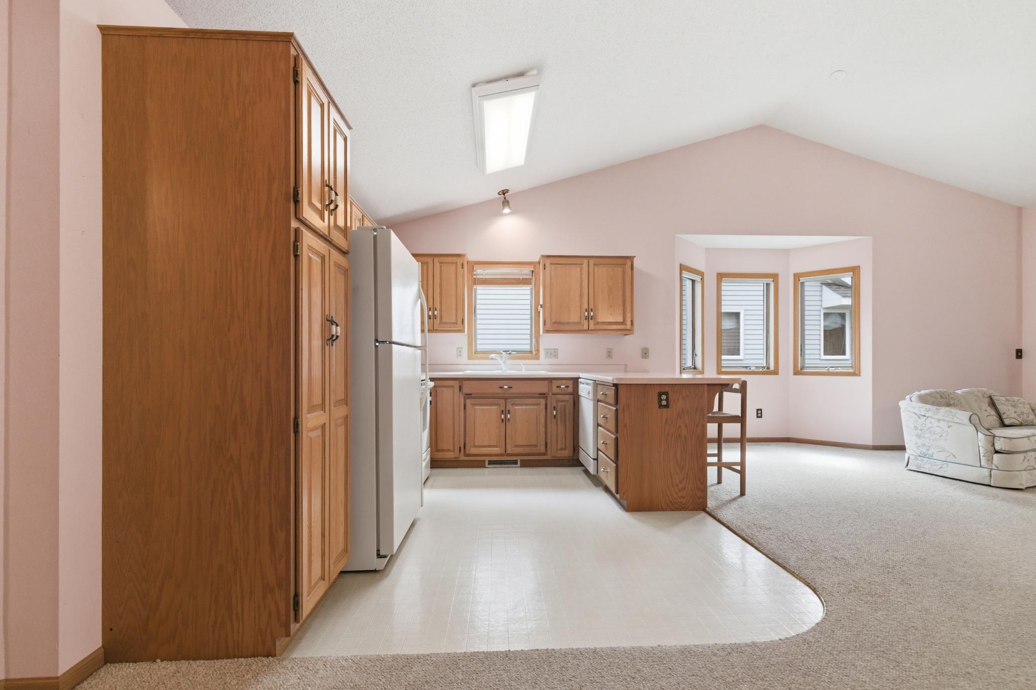 2420 Woodridge Lane