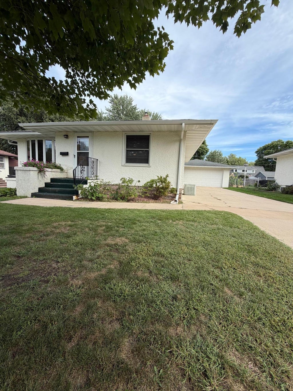 Photo of 1212 8th Avenue NE, Brainerd, MN 56401 (MLS # 7144314)