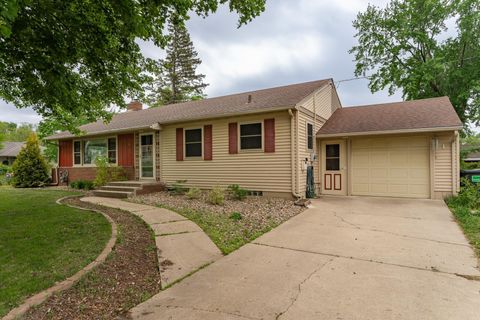 724 16th Street NE Rochester MN 55906