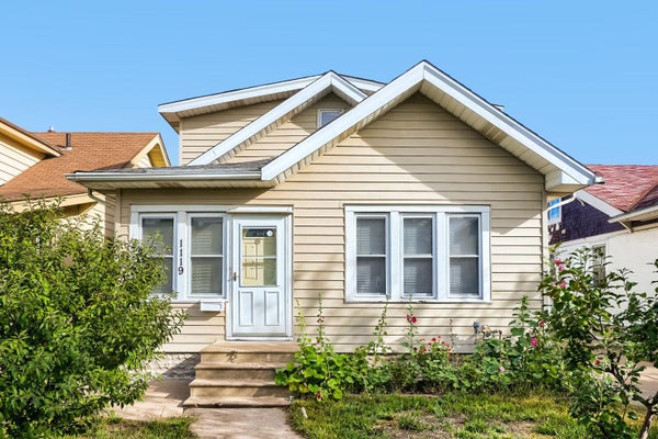 1119 MINNEHAHA AVE W, SAINT PAUL, MN 55104 - Image fe5b8488e2e1d4ec3a4010ada93b3aaf/432793964