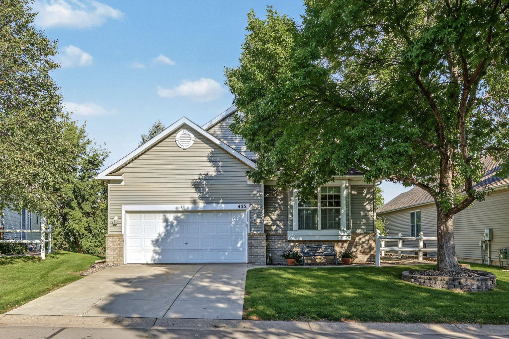 Photo of 433 Meadowood Lane, Burnsville, MN 55337 (MLS # 7132346)