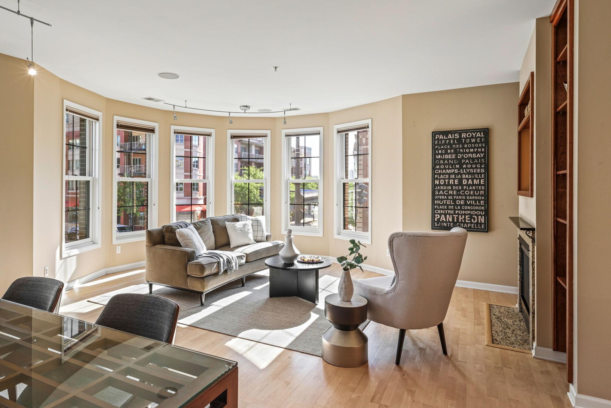 573 S 10th Street