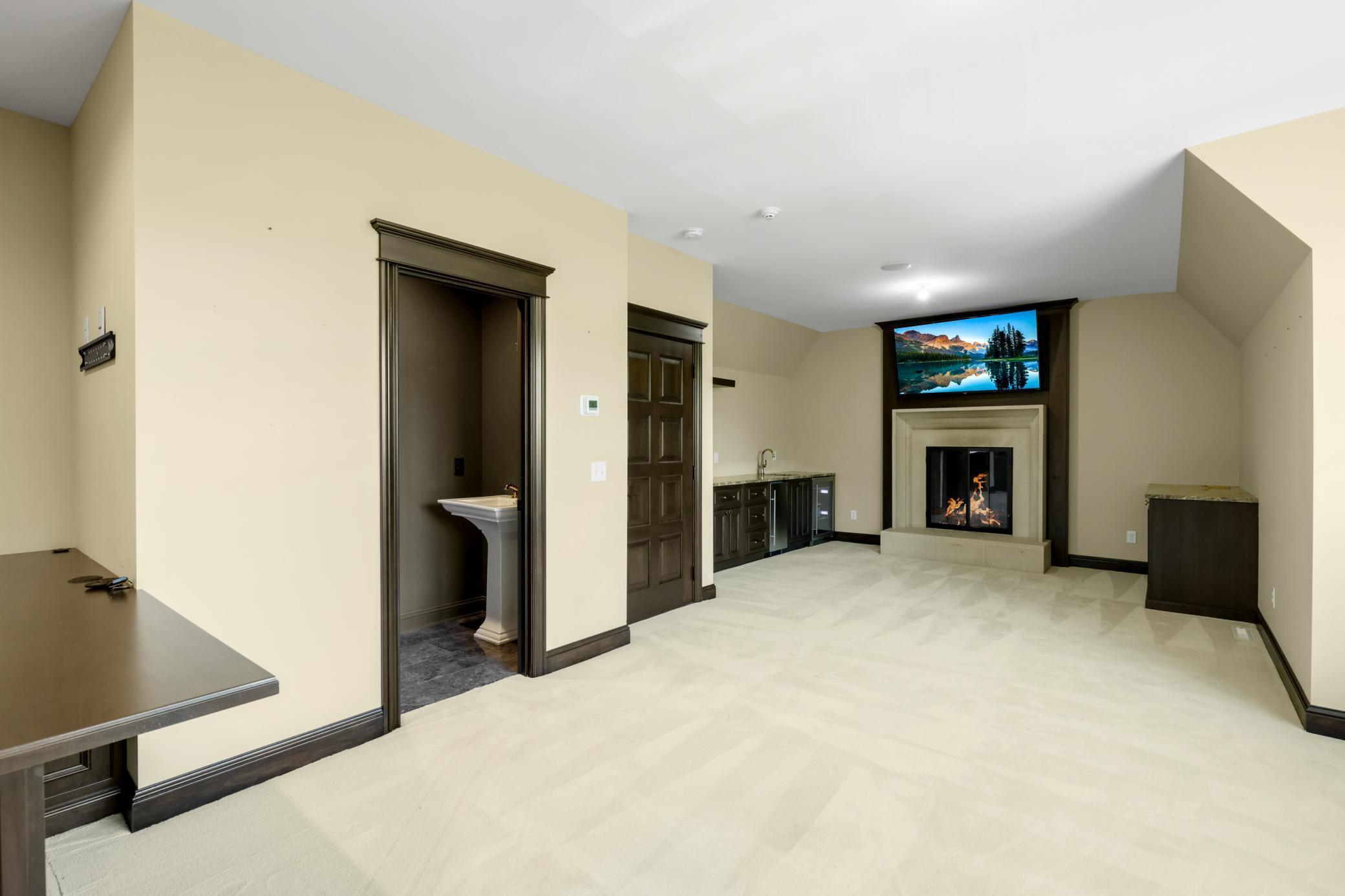 Denmark Twp, Minnesota 55033, United States, 4 Bedrooms Bedrooms, ,5 BathroomsBathrooms,Residential,Active,42483