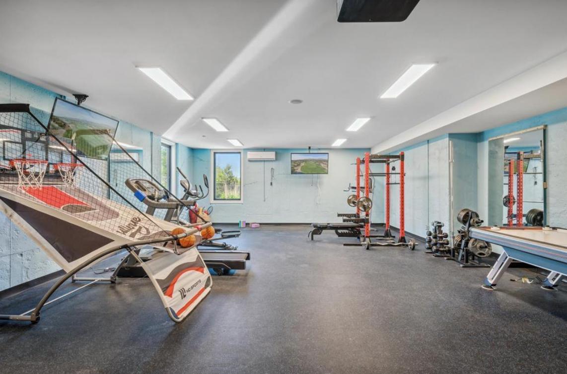 Denmark Twp, Minnesota 55033, United States, 4 Bedrooms Bedrooms, ,5 BathroomsBathrooms,Residential,Active,42483