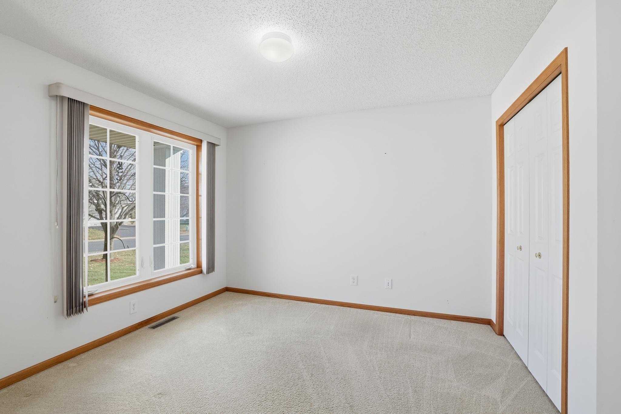 17459 Deerfield Drive SE