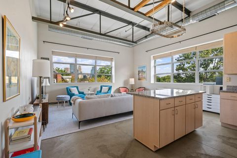 111 E Franklin Avenue 316 Minneapolis MN 55404