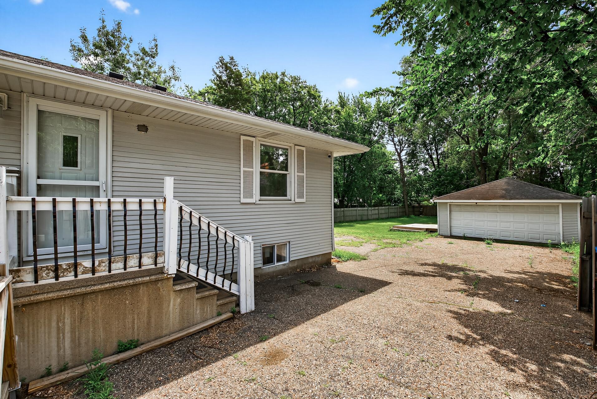 3213 W Old Shakopee Road