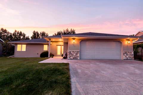 Photo of 820 Willow Drive, Hutchinson, MN 55350 (MLS # 7131653)