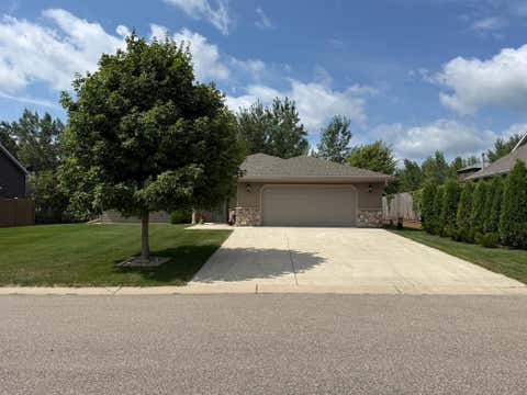 Photo of 820 Willow Drive, Hutchinson, MN 55350 (MLS # 7131653)