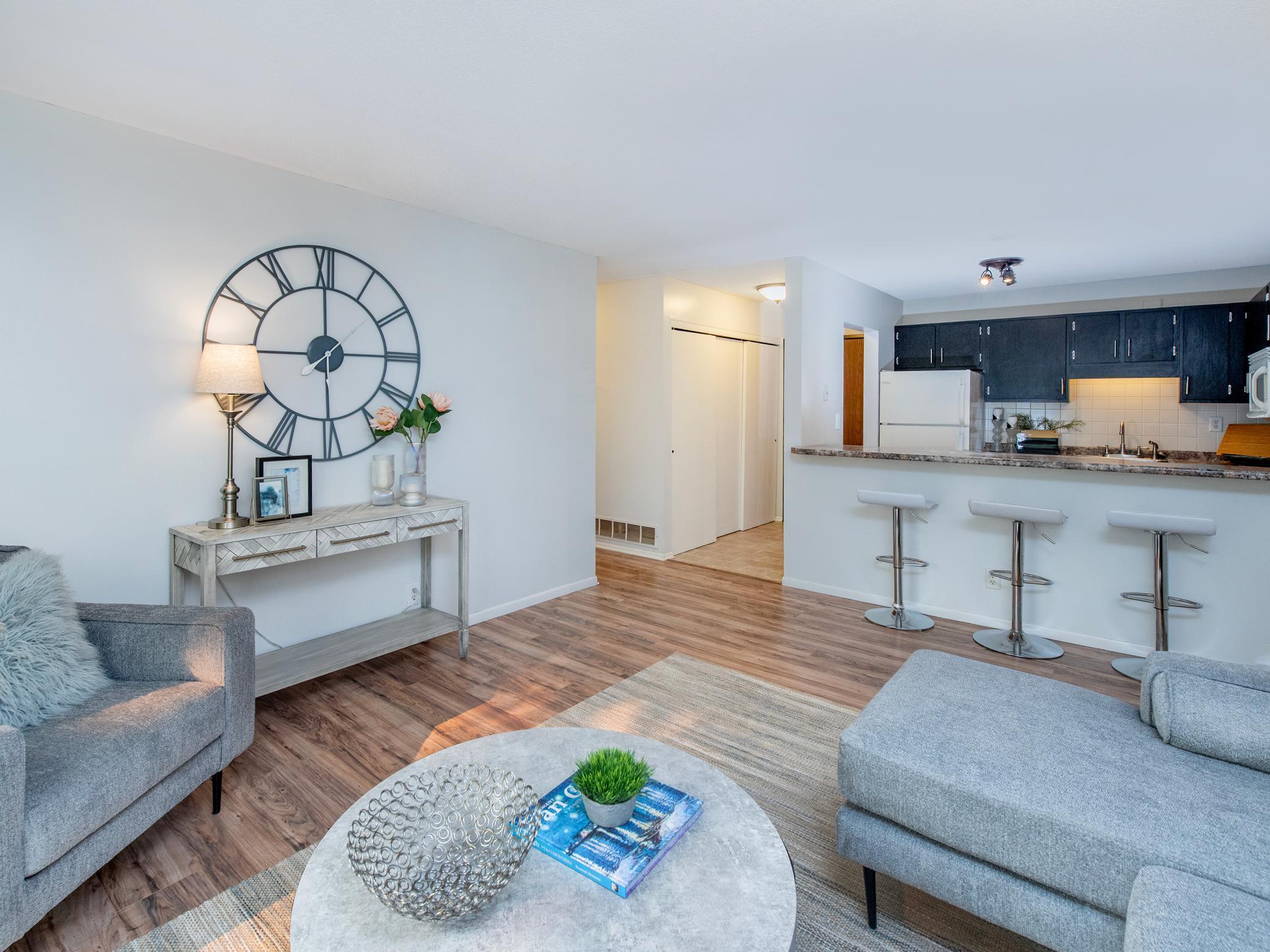 4010 E 52nd Street 204