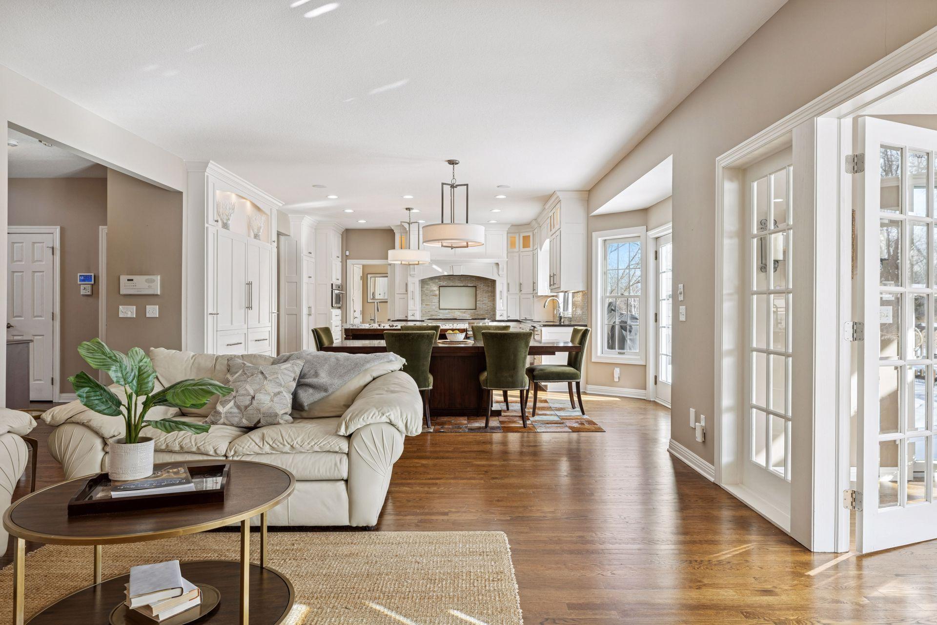 West Saint Paul, Minnesota, 55118, United States, 5 Bedrooms Bedrooms, ,5 BathroomsBathrooms,Residential,Active,2034018
