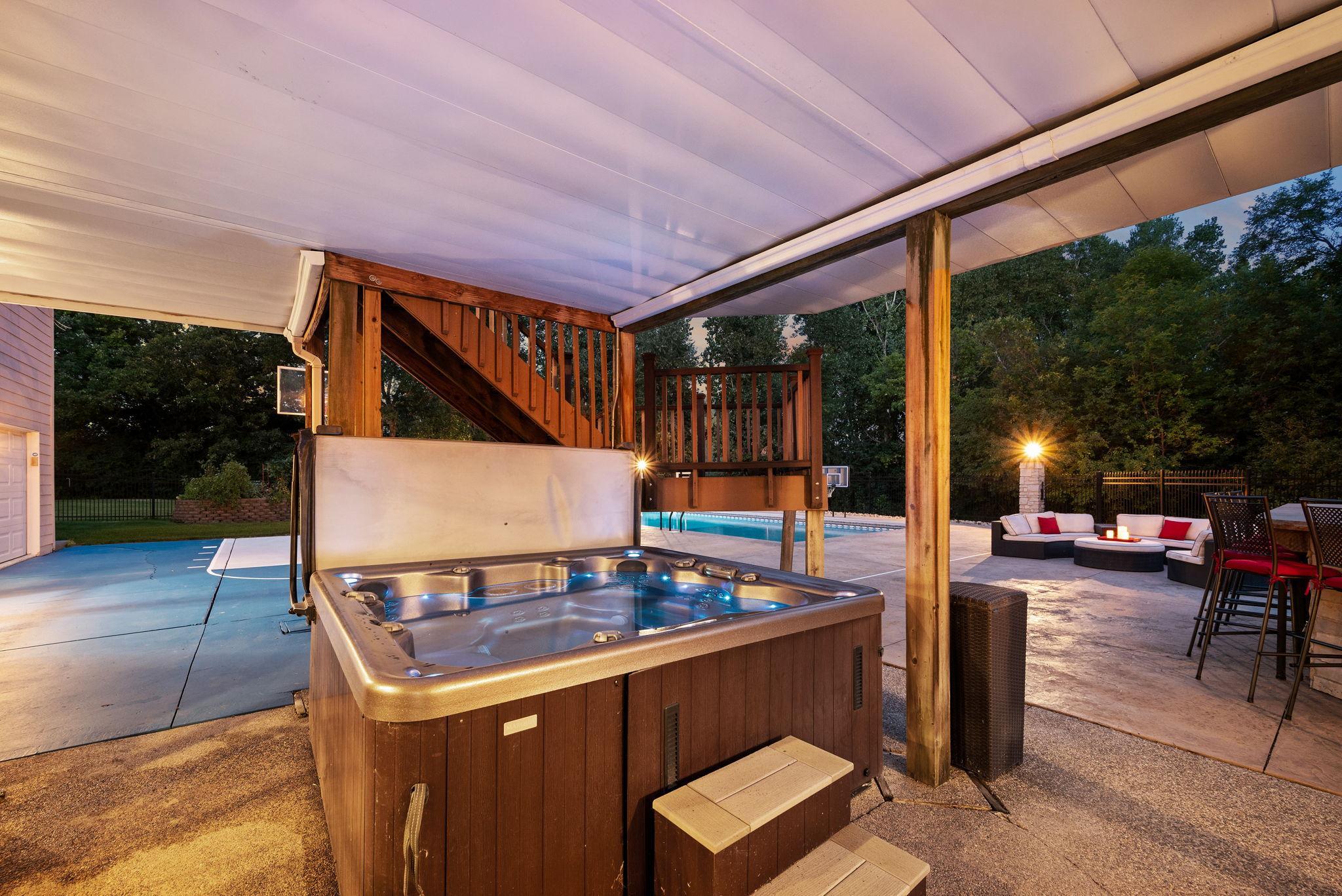 West Saint Paul, Minnesota, 55118, United States, 5 Bedrooms Bedrooms, ,5 BathroomsBathrooms,Residential,Active,2034018