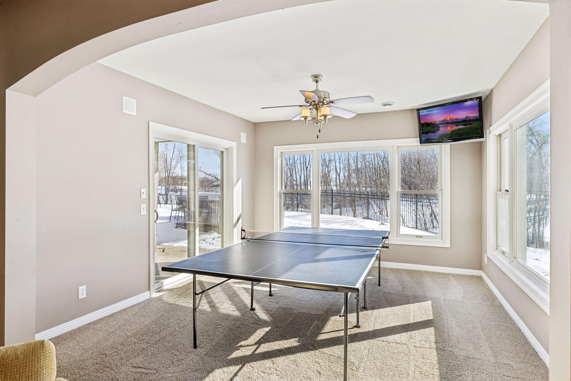 West Saint Paul, Minnesota, 55118, United States, 5 Bedrooms Bedrooms, ,5 BathroomsBathrooms,Residential,Active,2034018