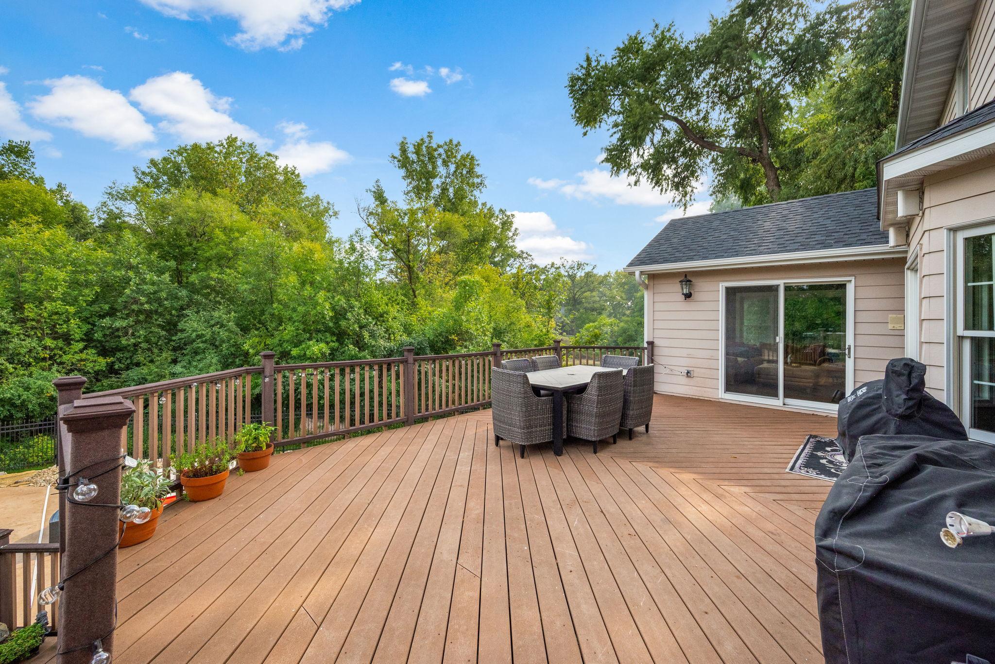 West Saint Paul, Minnesota, 55118, United States, 5 Bedrooms Bedrooms, ,5 BathroomsBathrooms,Residential,Active,2034018