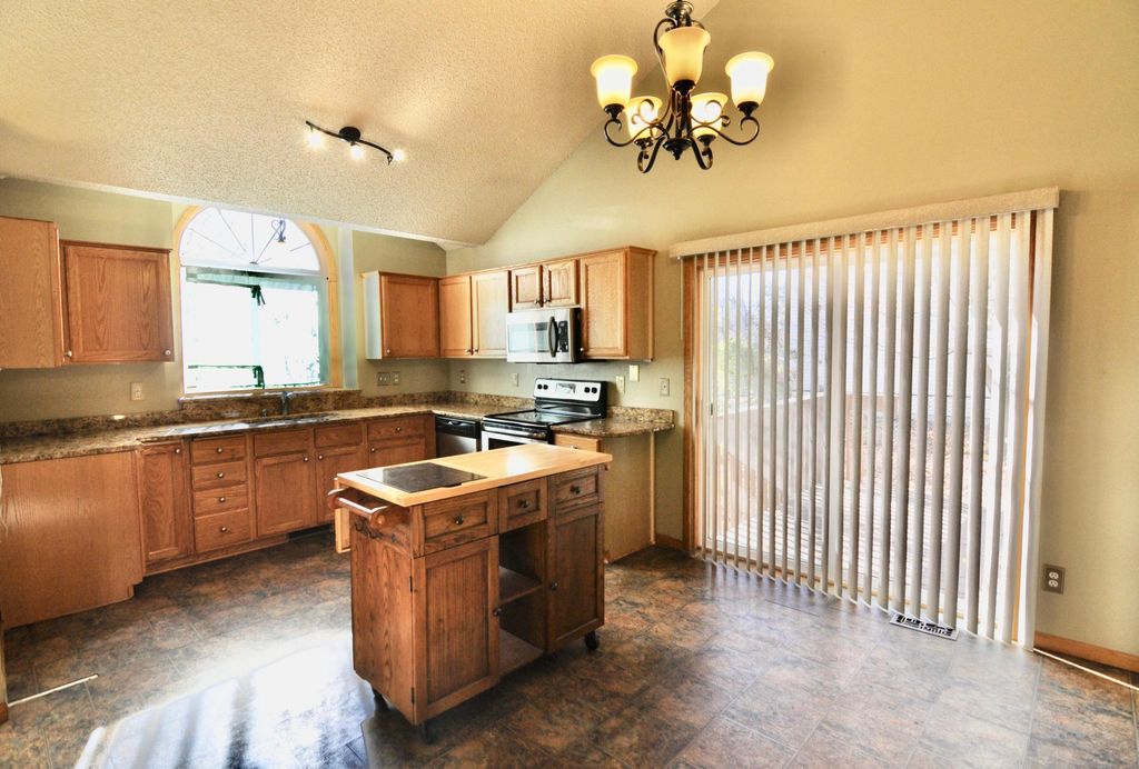 Photo of 1017 Larch Street, Farmington, MN 55024 (MLS # 6813072)