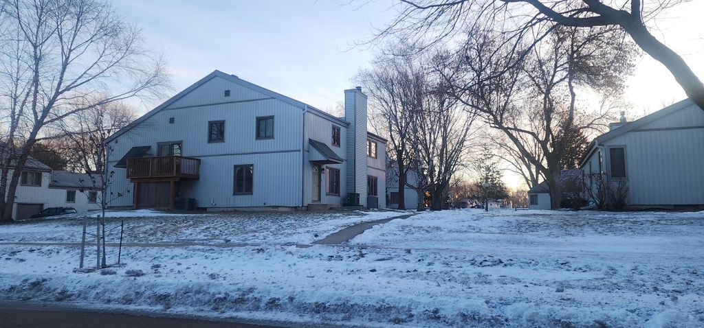 Photo of 2004 26th Avenue NW, Rochester, MN 55901 (MLS # 7006442)