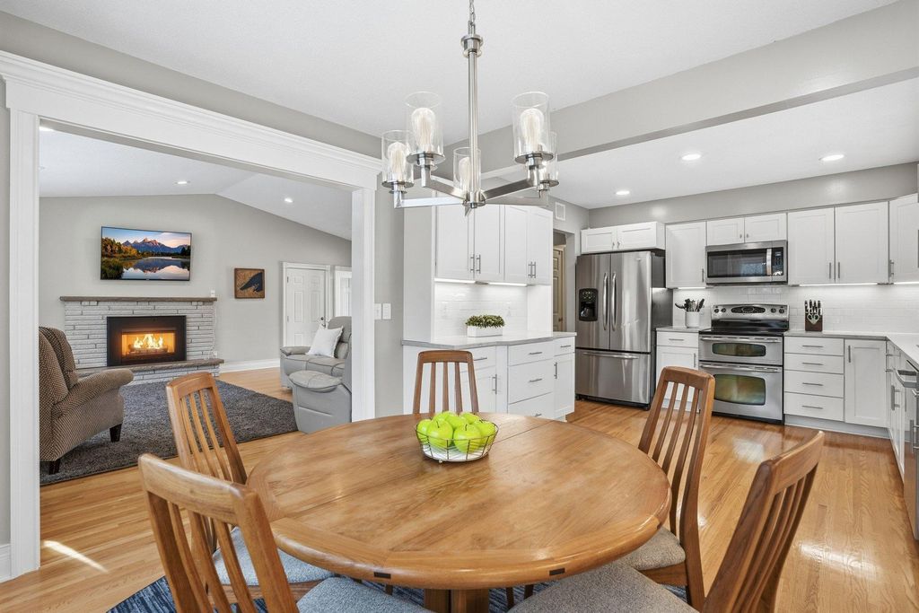 Photo of 10666 Utica Road, Bloomington, MN 55437 (MLS # 7039946)