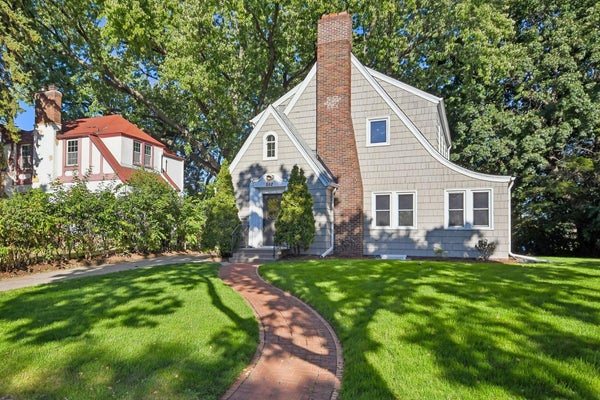 552 FAIRVIEW AVE S, SAINT PAUL, MN 55116 - Image fec07acd3d88343148a9e0f04c207d4e/2457060195