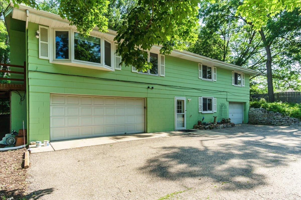 8335 W Bush Lake Road