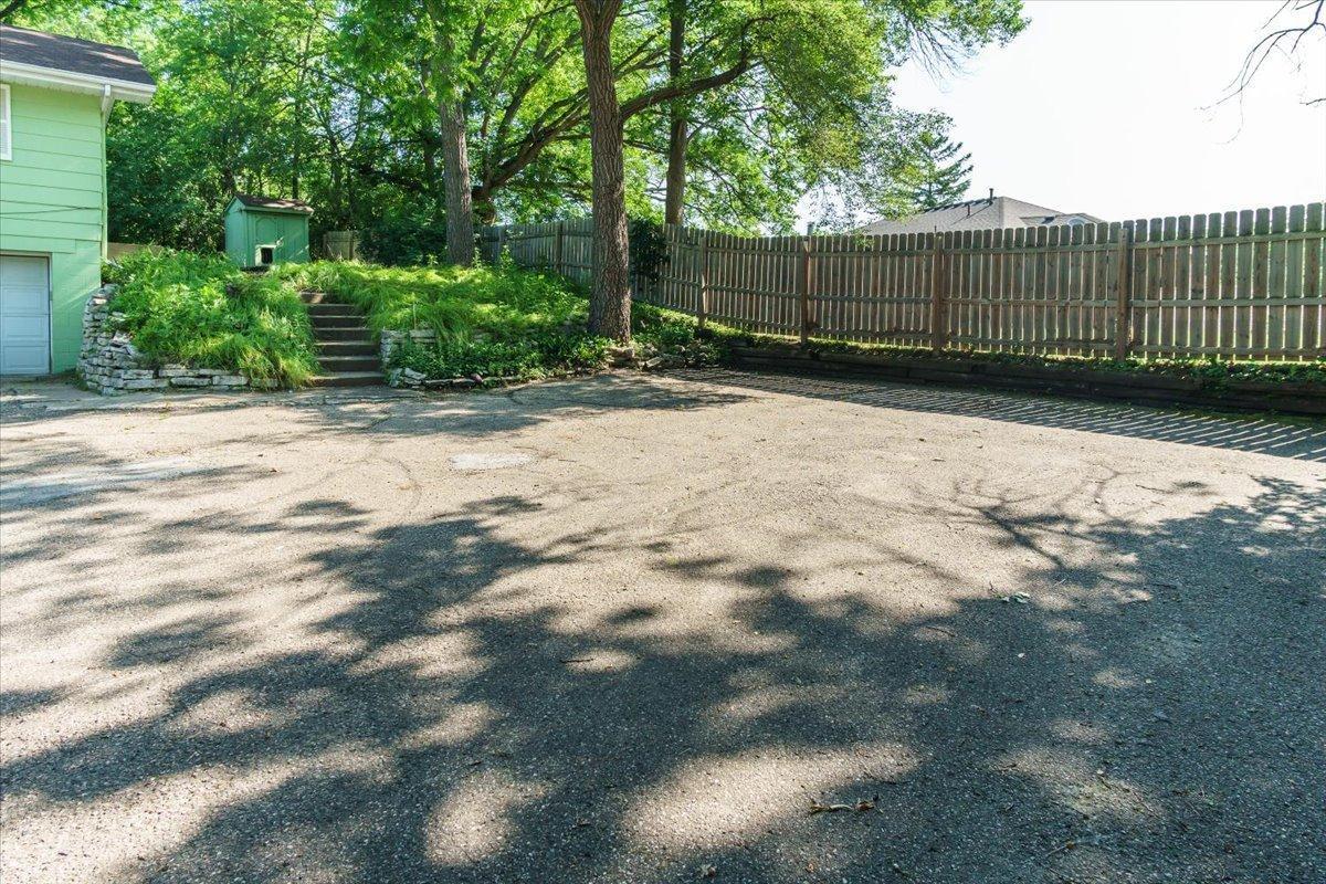 8335 W Bush Lake Road