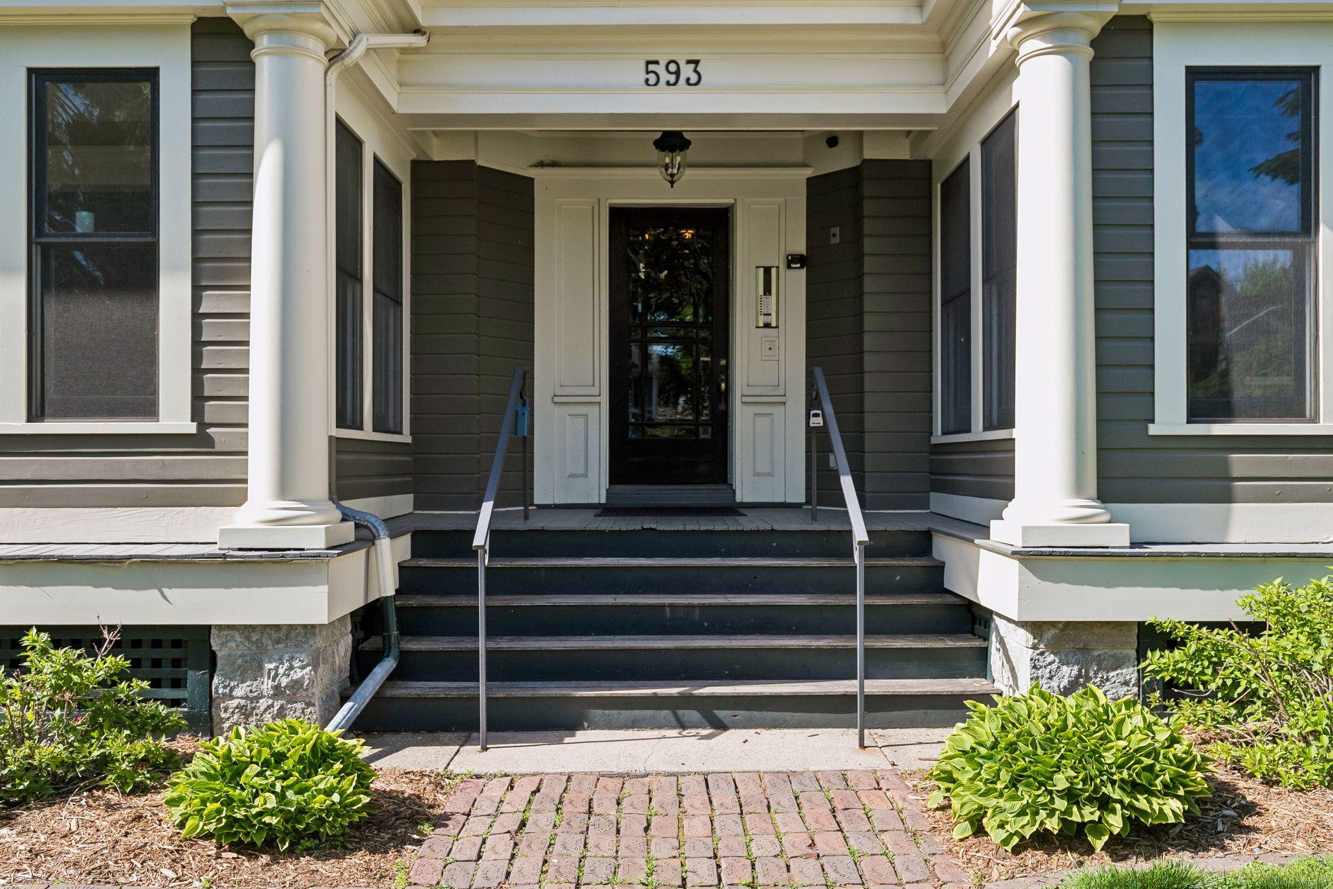 593 Laurel Avenue 3E