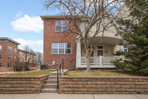 1669 Arona Street 1 Falcon Heights MN 55108