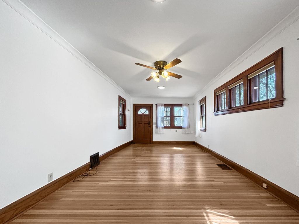 Photo of 879 19th Avenue SE, Minneapolis, MN 55414 (MLS # 7043941)