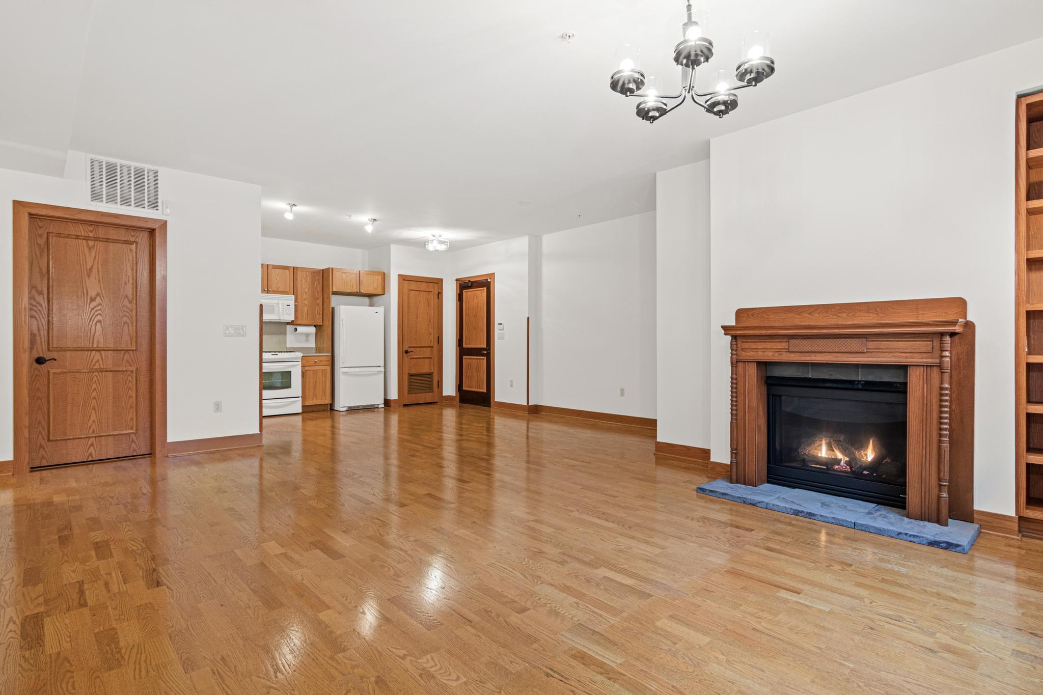 80 Western Avenue N 107
