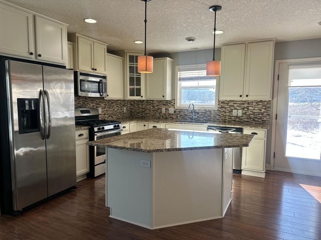 Photo of 3288 Red Oak Trail, Medina, MN 55340 (MLS # 7015288)