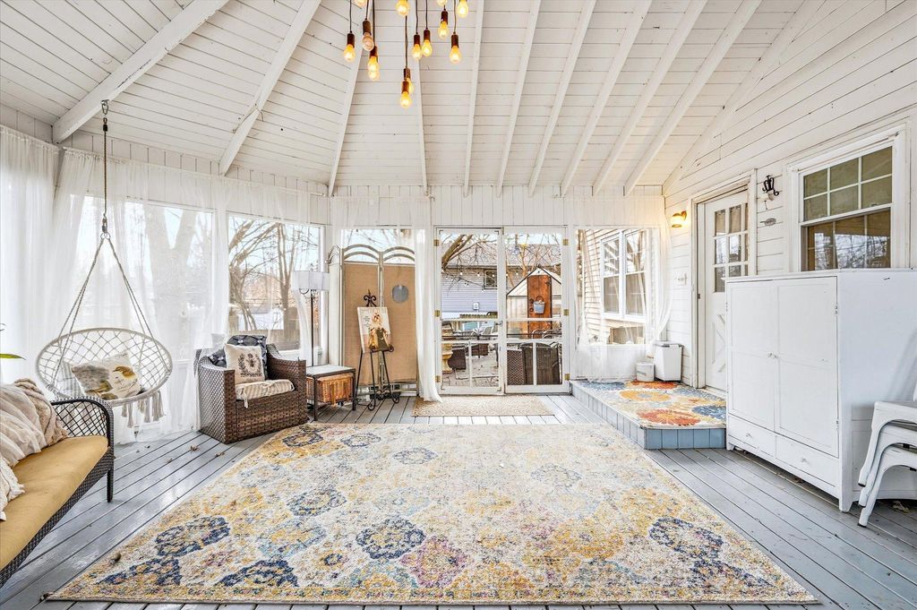 Photo of 127 16th Avenue NW, New Brighton, MN 55112 (MLS # 7013658)