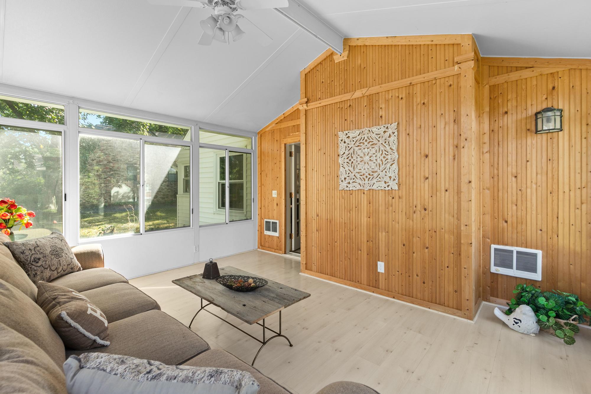 1201 W 73rd Street