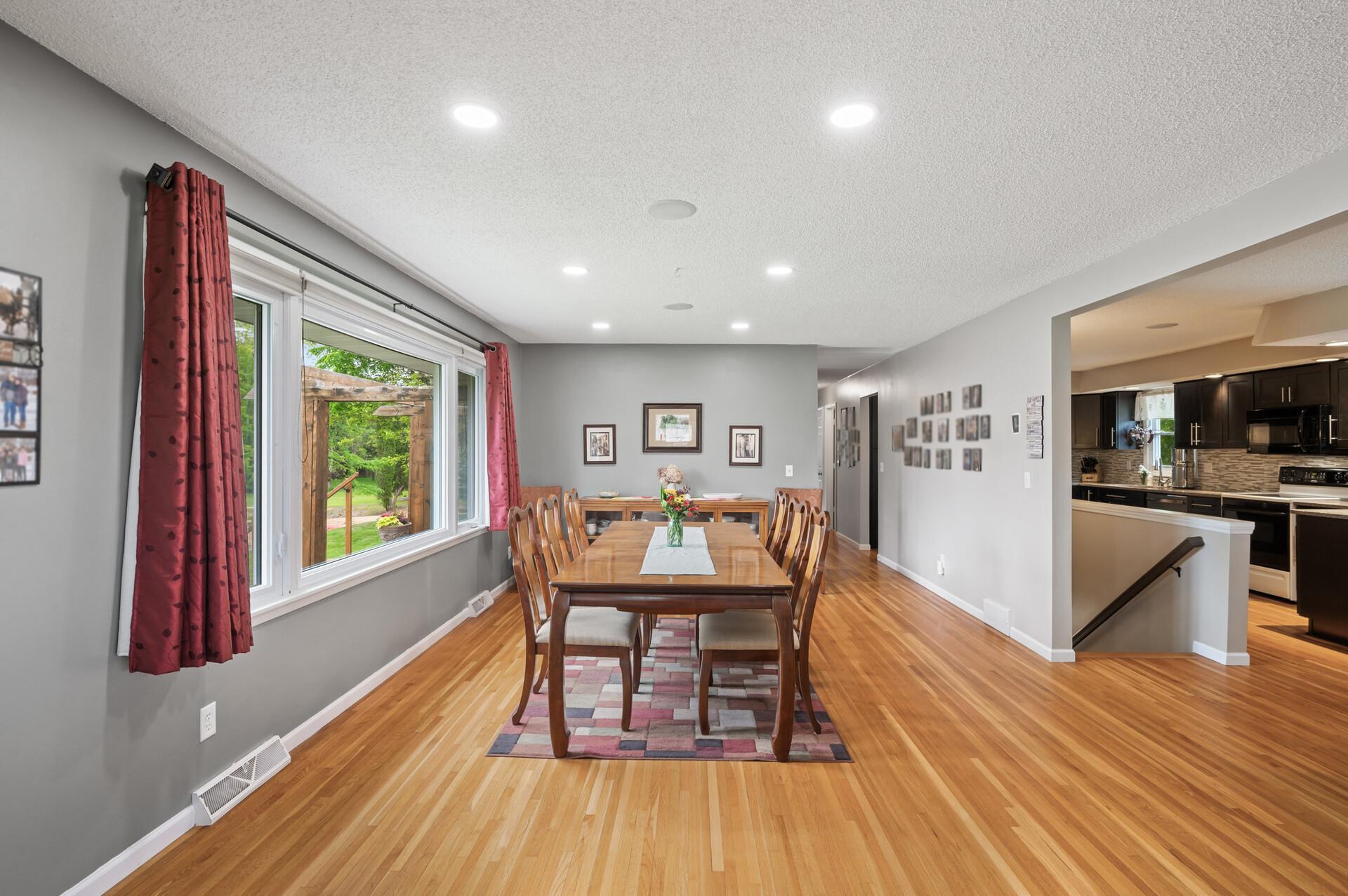 3819 W 103rd Street