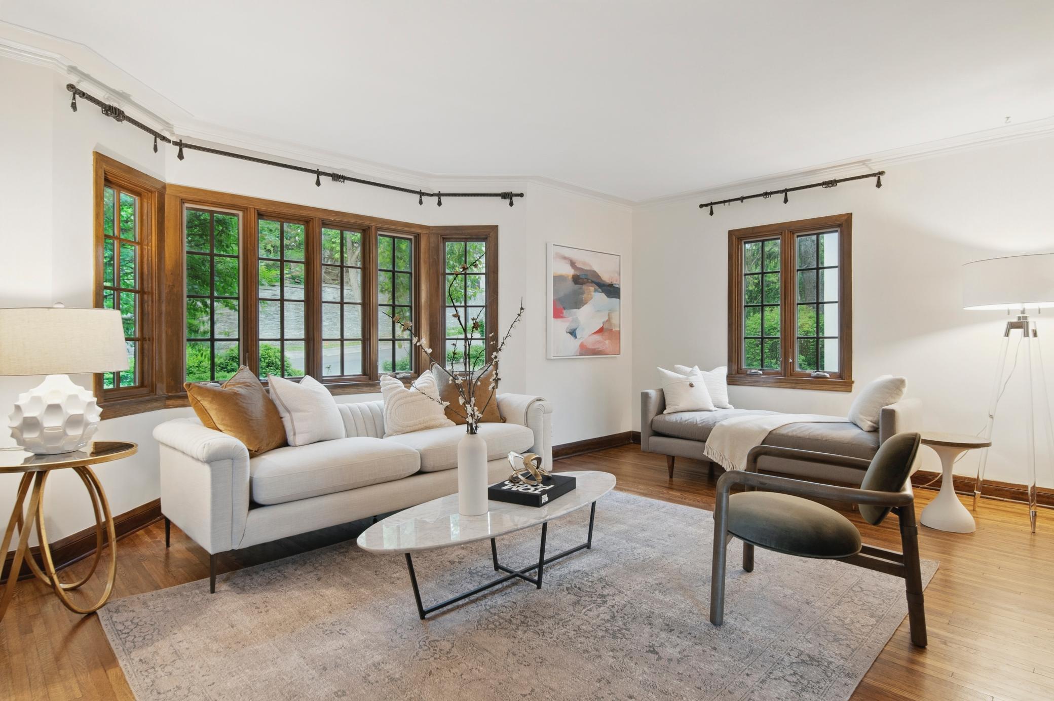 76 Groveland Terrace