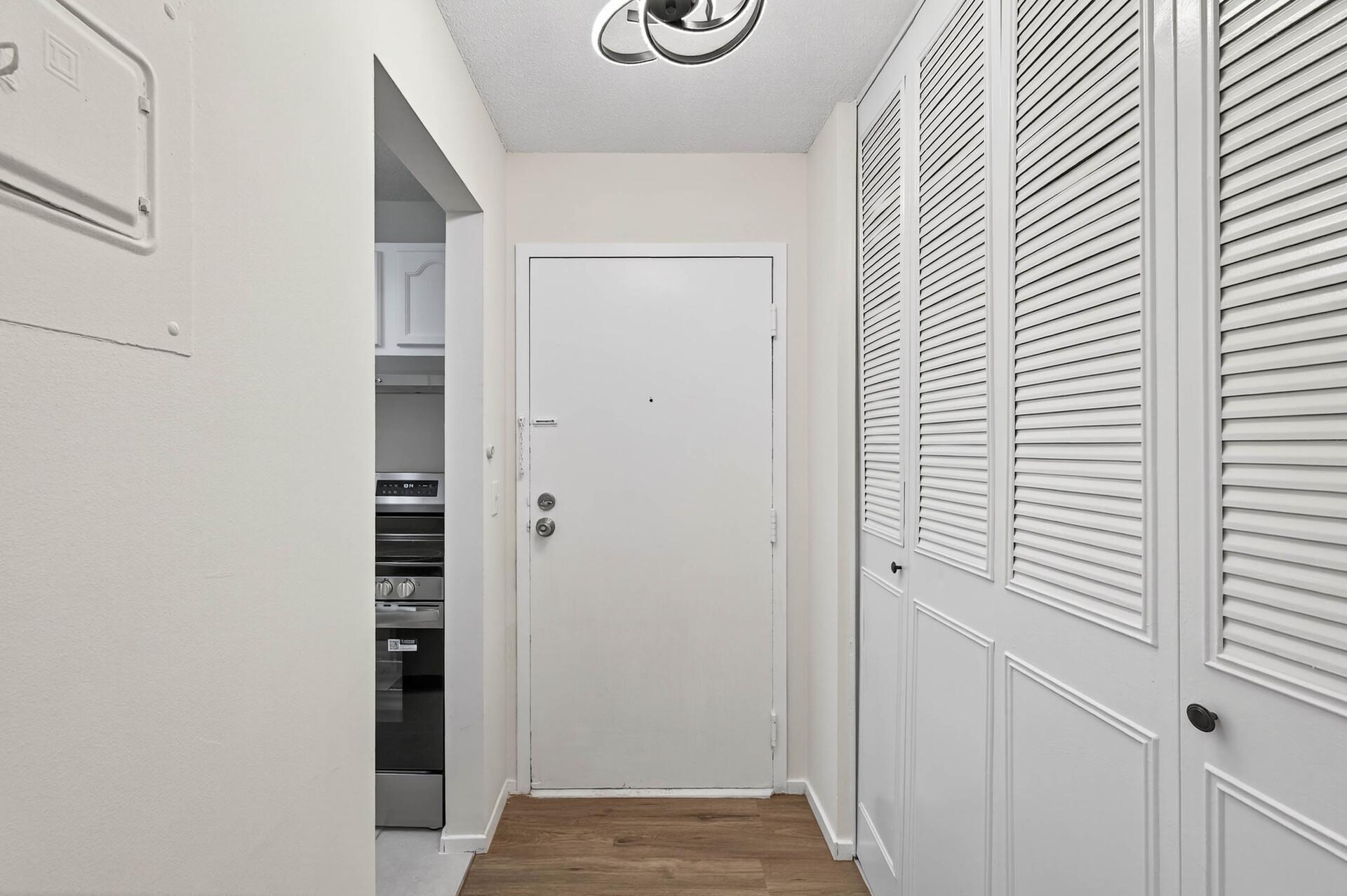 181 Little Canada Road E 219