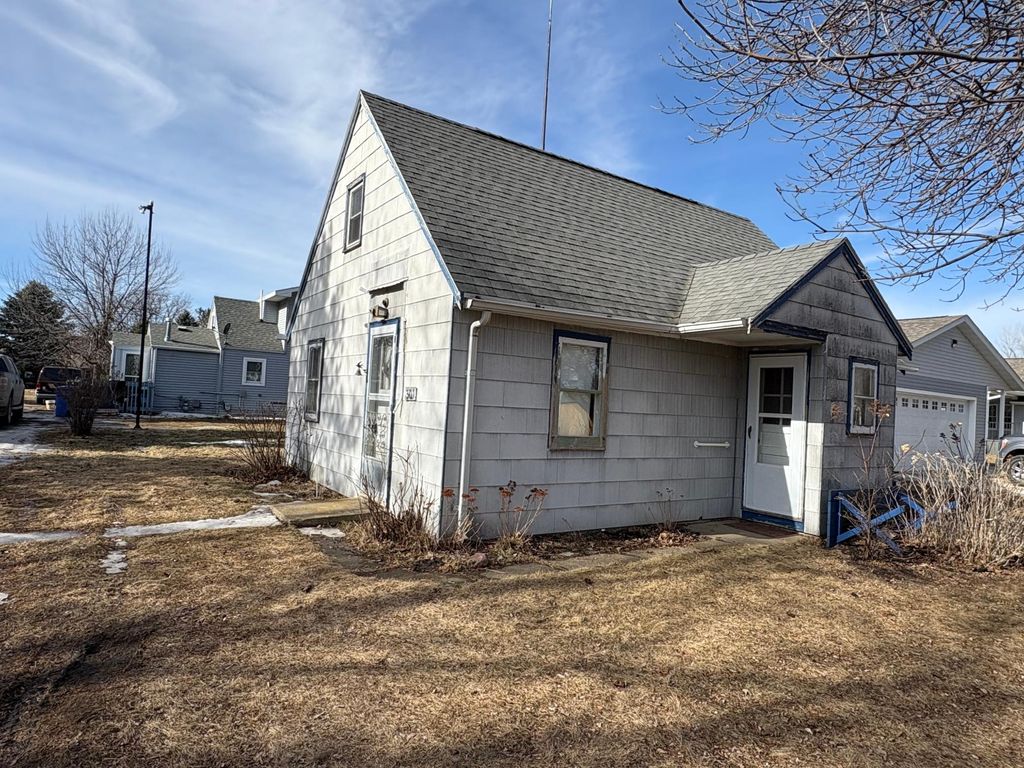 Photo of 301 State Street, Tyler, MN 56178 (MLS # 7020232)