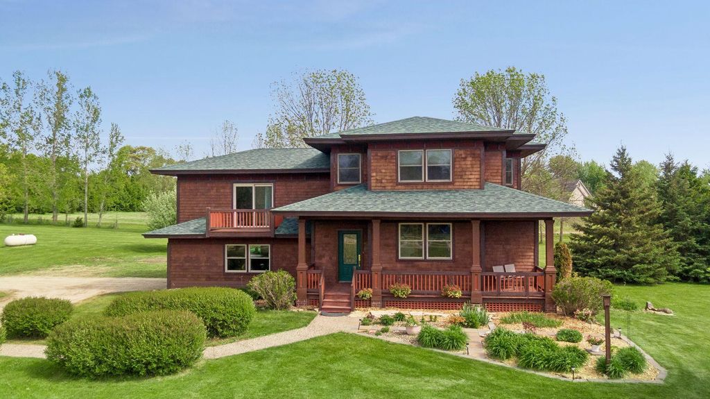 Photo of 392 Old Cemetery Road, River Falls, WI 54022 (MLS # 7069680)