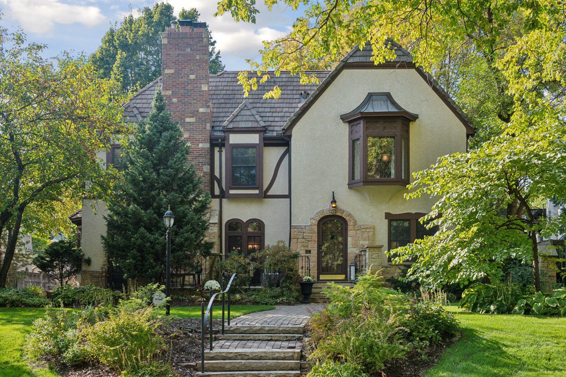 4602 Edina Boulevard