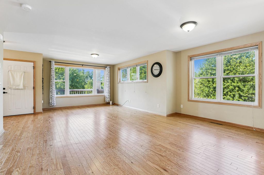 Photo of 1661 Bush Avenue, Saint Paul, MN 55106 (MLS # 6823161)