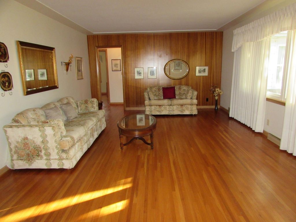Photo of 1001 S Orient Street, Fairmont, MN 56031 (MLS # 6801716)