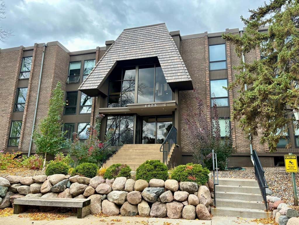 Photo of 6075 Lincoln Drive #201, Edina, MN 55436 (MLS # 7112913)
