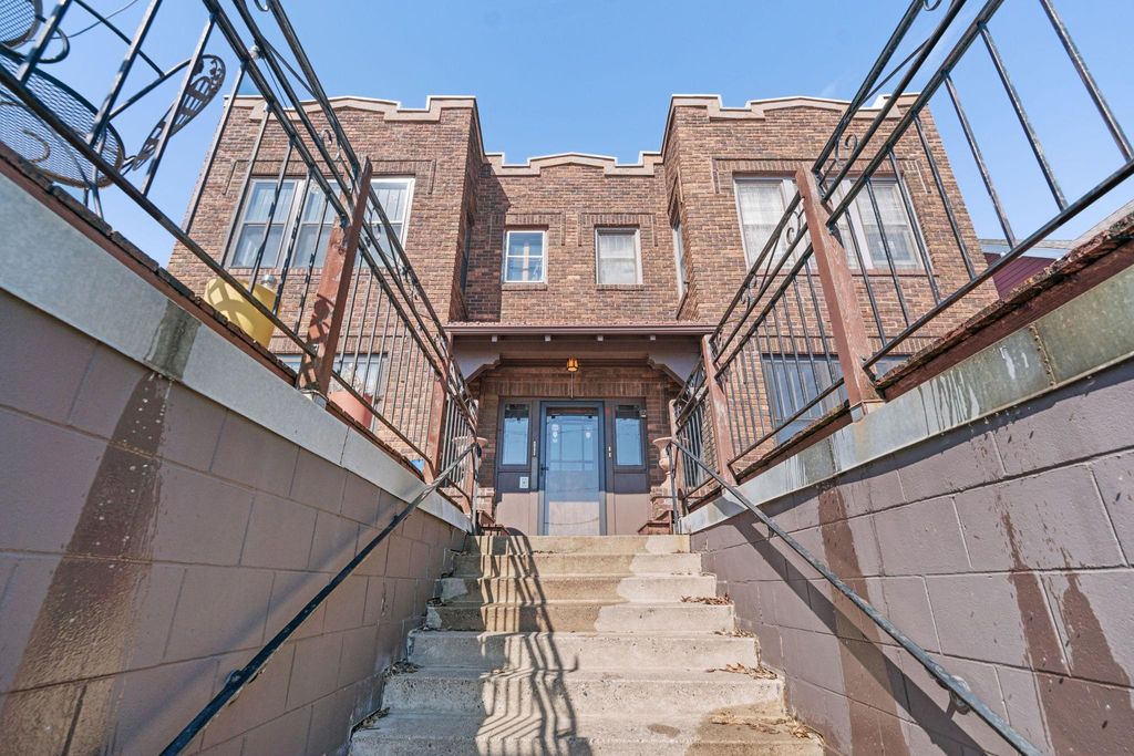 Photo of 875 Saint Clair Avenue #3, Saint Paul, MN 55105 (MLS # 7040931)