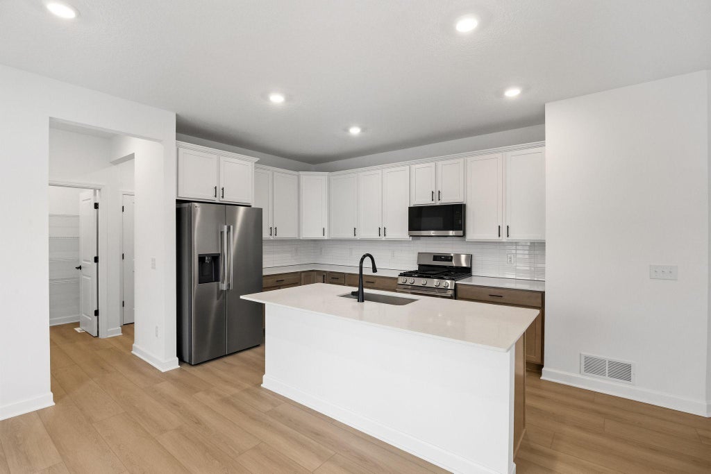 Photo of 18347 Glancy Way, Lakeville, MN 55044 (MLS # 7157288)