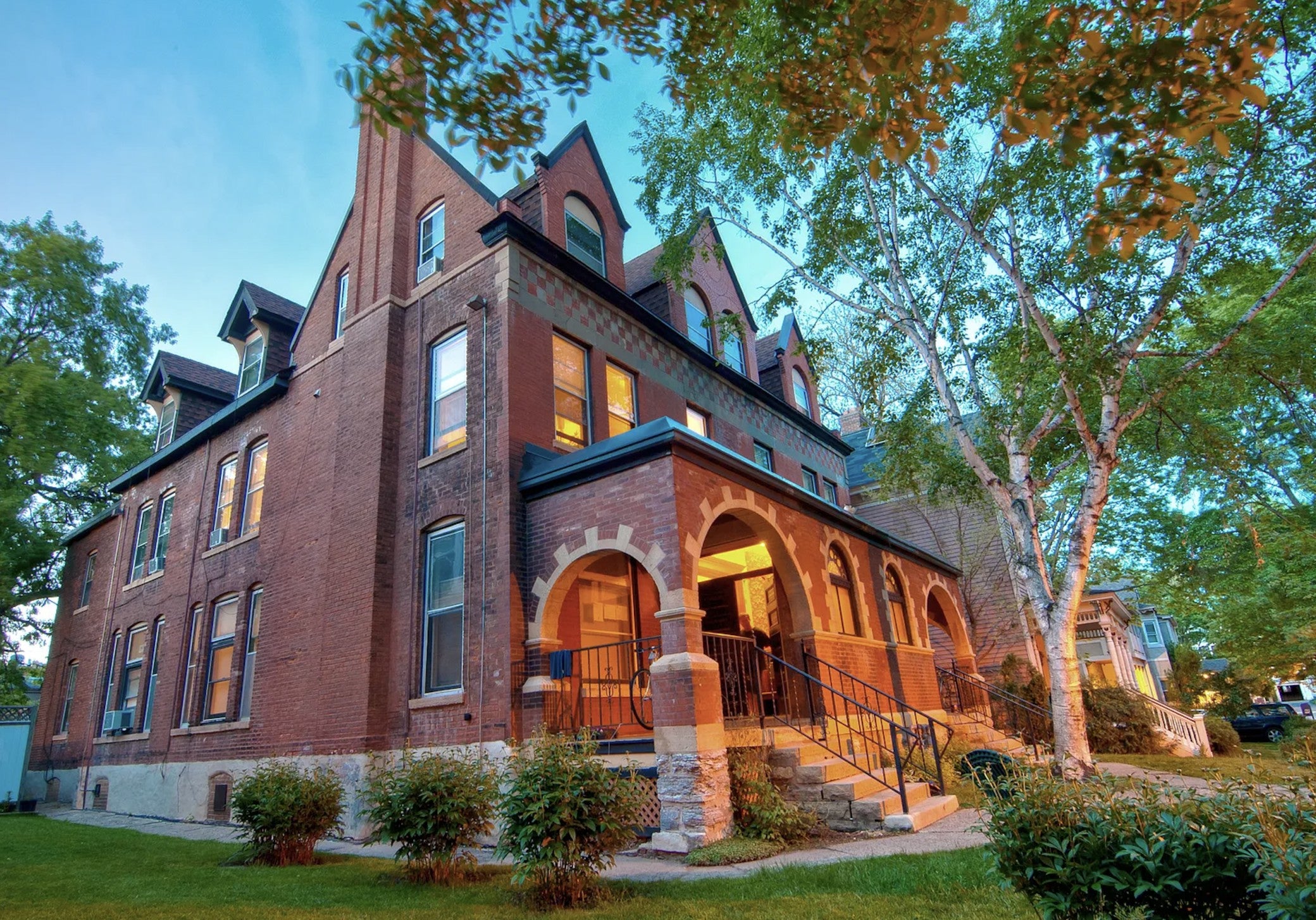 399 Ashland Avenue