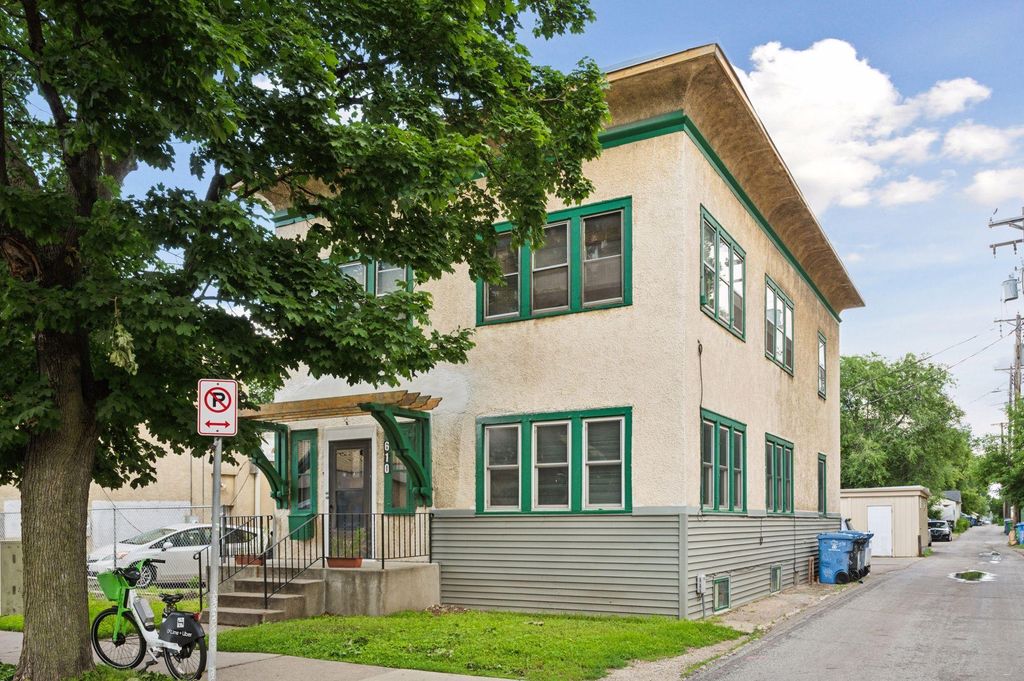 Photo of 610 W 26th Street, Minneapolis, MN 55405 (MLS # 7001395)