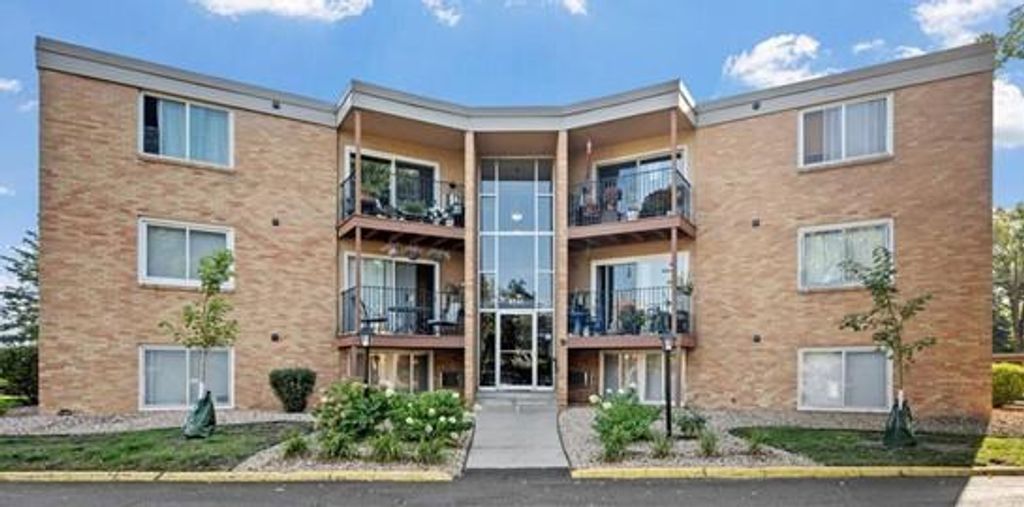 Photo of 9141 Highway 55 #203, Golden Valley, MN 55427 (MLS # 7077396)