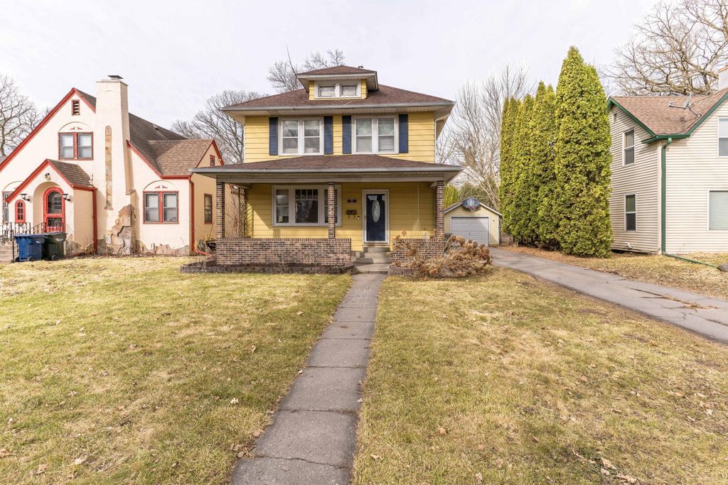 Photo of 837 N Union Avenue, Fergus Falls, MN 56537 (MLS # 7043248)