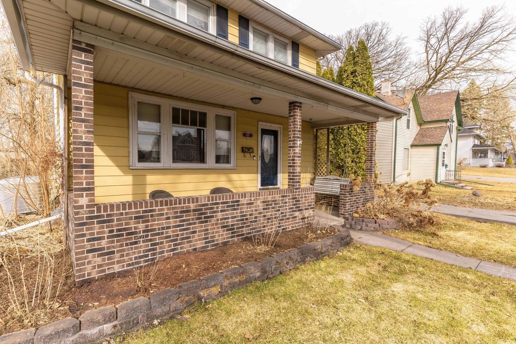 Photo of 837 N Union Avenue, Fergus Falls, MN 56537 (MLS # 7043248)