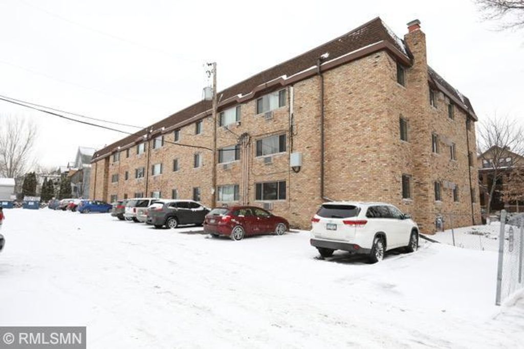 Photo of 2446 Aldrich Avenue S #108, Minneapolis, MN 55405 (MLS # 7015294)