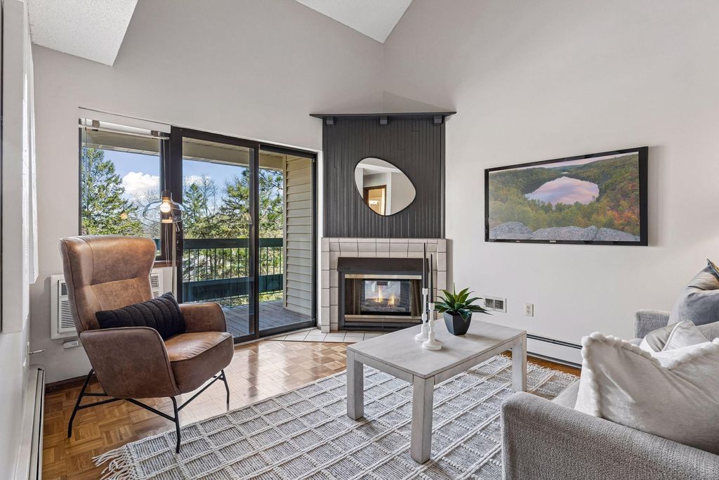 Photo of 7622 York Avenue S #1303, Edina, MN 55435 (MLS # 7059964)